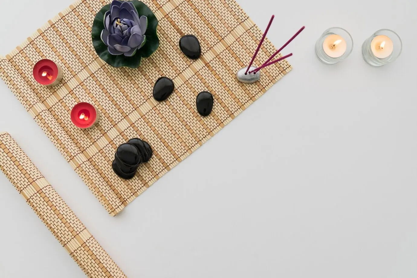 Bitte sende mir den vollständigen Beschreibungstext, damit ich ihn auf Deutsch umformulieren kann.